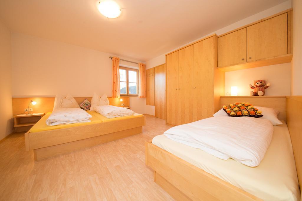 Appartement Bio-Bauernhof Einberghof à Pfarrwerfen Chambre photo